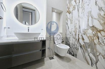 Apartment - 3 Bedrooms - 5 Bathrooms for rent in Oud Metha - Bur Dubai - Dubai