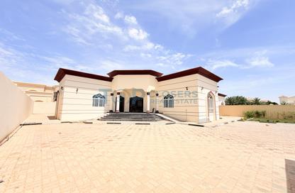 Villa - 4 Bedrooms - 6 Bathrooms for rent in Al Suwaifi - Zakher - Al Ain
