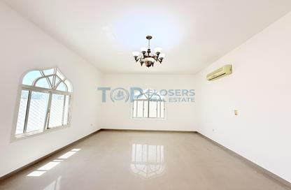 Villa - 4 Bedrooms - 6 Bathrooms for rent in Al Suwaifi - Zakher - Al Ain