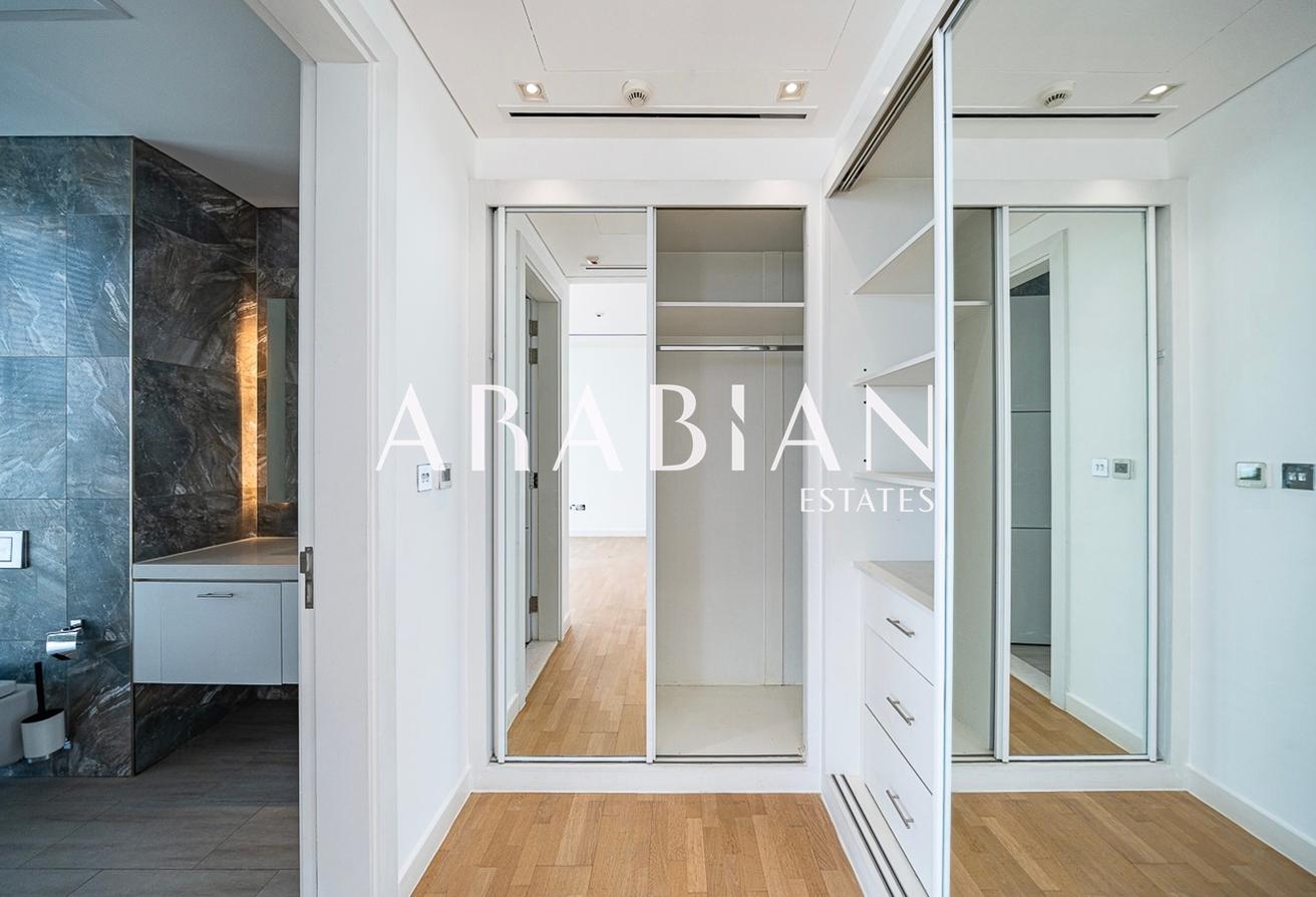 Luxury | Large Layout | Vacant photo 14