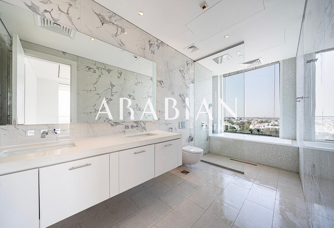 Luxury | Large Layout | Vacant photo 17