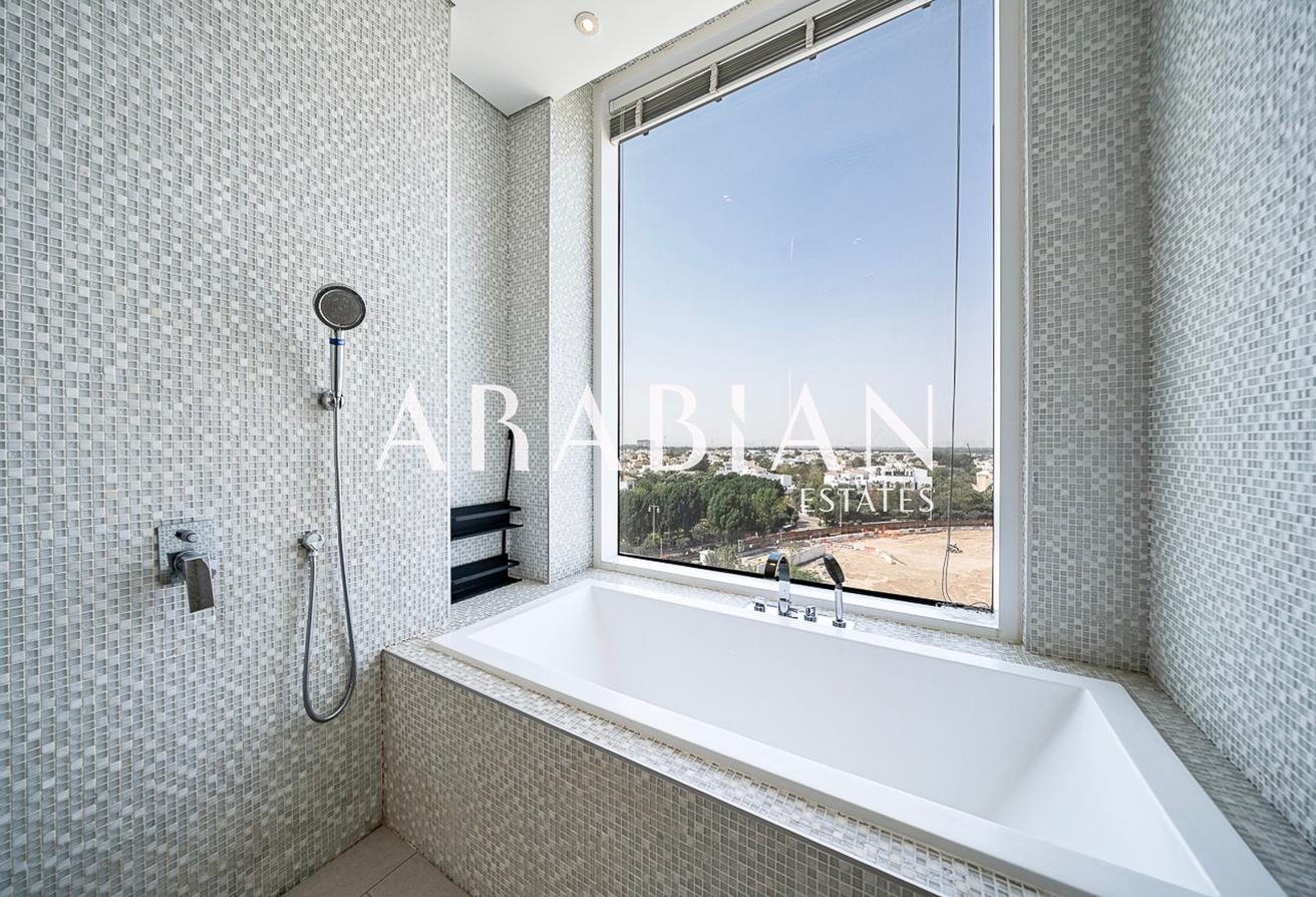 Luxury | Large Layout | Vacant photo 18
