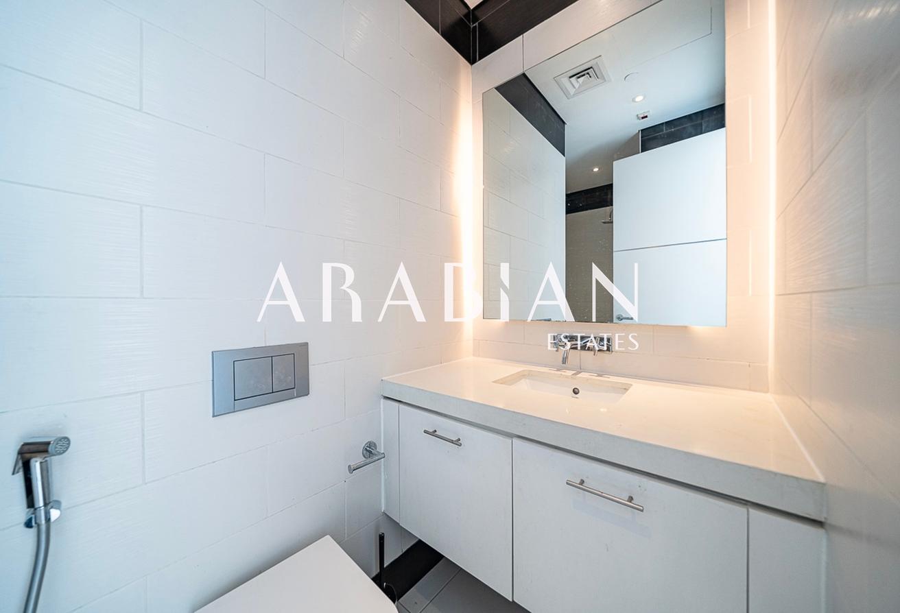 Luxury | Large Layout | Vacant photo 19
