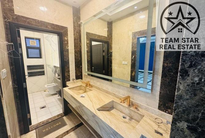 74252004 - Property Image 3