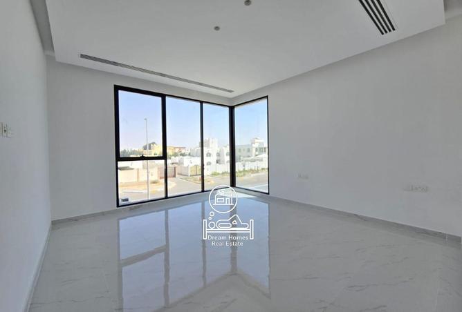 83666033 - Property Image 2