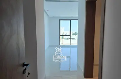 Apartment - Studio - 1 Bathroom for rent in Shakhbout City - Abu Dhabi
