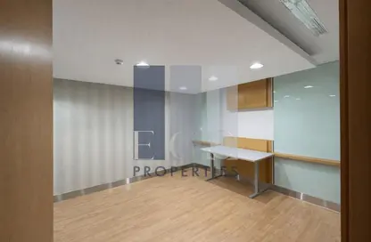 مكتب - استوديو للايجار في برج المسعود - شارع حمدان - أبوظبي