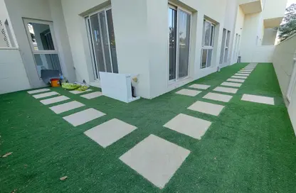 شقة - 2 غرف نوم - 2 حمامات للايجار في شقق حديقة الزاهية - الزاهية - تجارية مويلح - الشارقة