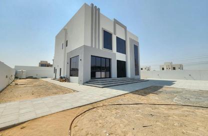 Villa - 4 - 7 for rent in Al Aweer 1 - Al Aweer - Dubai