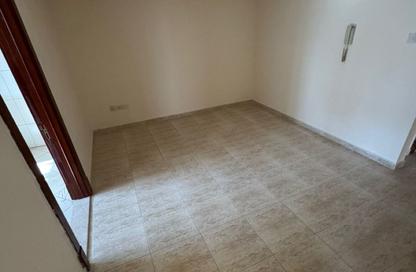 Apartment - 2 - 2 for rent in Al Taawoon Tower 1 - Al Taawoon Towers - Al Khan - Sharjah