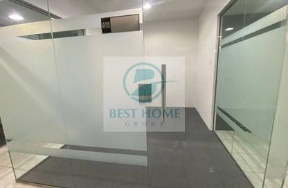 Office Space - 1 Bedroom - 4 Bathrooms for rent in Corniche Tower - Corniche Road - Abu Dhabi
