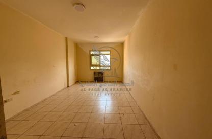 Apartment - 2 Bedrooms - 2 Bathrooms for rent in Al Mujarrah - Al Sharq - Sharjah