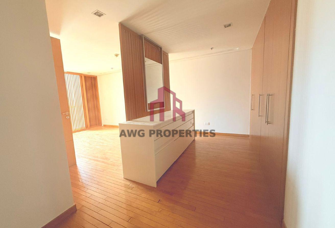 Chiller Free | Panoramic Marina Views | Spacious photo 10