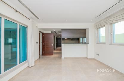 Villa - 3 Bedrooms - 4 Bathrooms for rent in District 5 - Jumeirah Park - Dubai Villa - 3 Bedrooms - 4 Bathrooms for rent in District 5 - Jumeirah Park - Dubai