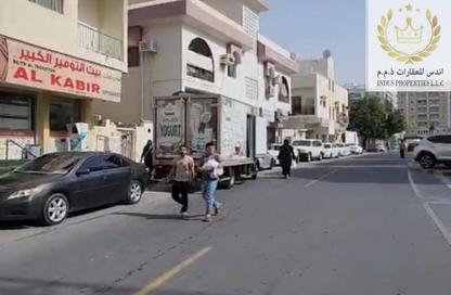 عمارة بالكامل - استوديو - 8 حمامات للبيع في النعيمية - عجمان