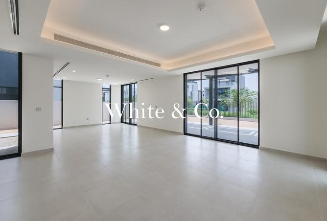 110038021 - Property Image 3