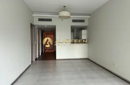 Apartment - 1 Bathroom for rent in SOL Bay - Business Bay - Dubai