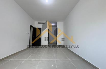 Apartment - 3 Bedrooms - 4 Bathrooms for rent in Tower 37 - Al Reef Downtown - Al Reef - Abu Dhabi Apartment - 3 Bedrooms - 4 Bathrooms for rent in Tower 37 - Al Reef Downtown - Al Reef - Abu Dhabi