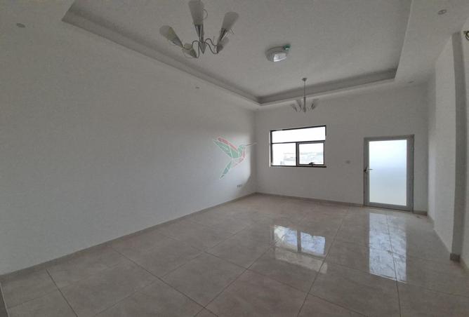 2P5KjIogZ2e - Property Main Image