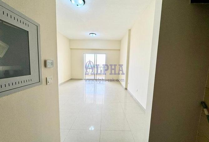 132028100 - Property Image 2