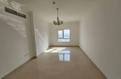 شقة - 2 غرف نوم - 2 حمامات للايجار في المجاز 2 - المجاز - الشارقة