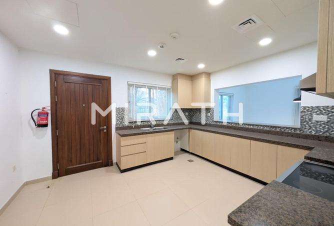 82374350 - Property Image 3