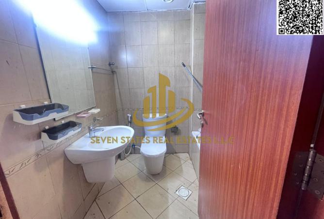 75016032 - Property Image 2