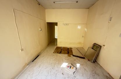 Villa - 4 - 3 for rent in Al Qadsiya - Al Sharq - Sharjah