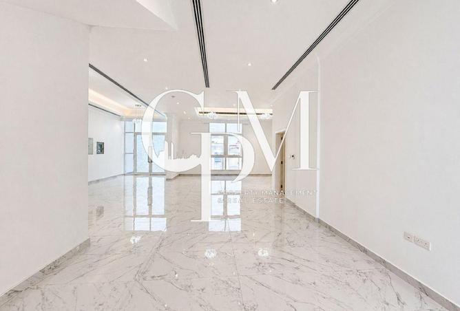 82802006 - Property Image 2