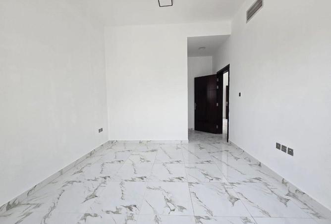 58571247 - Property Image 2