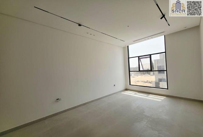 142863449 - Property Image 2