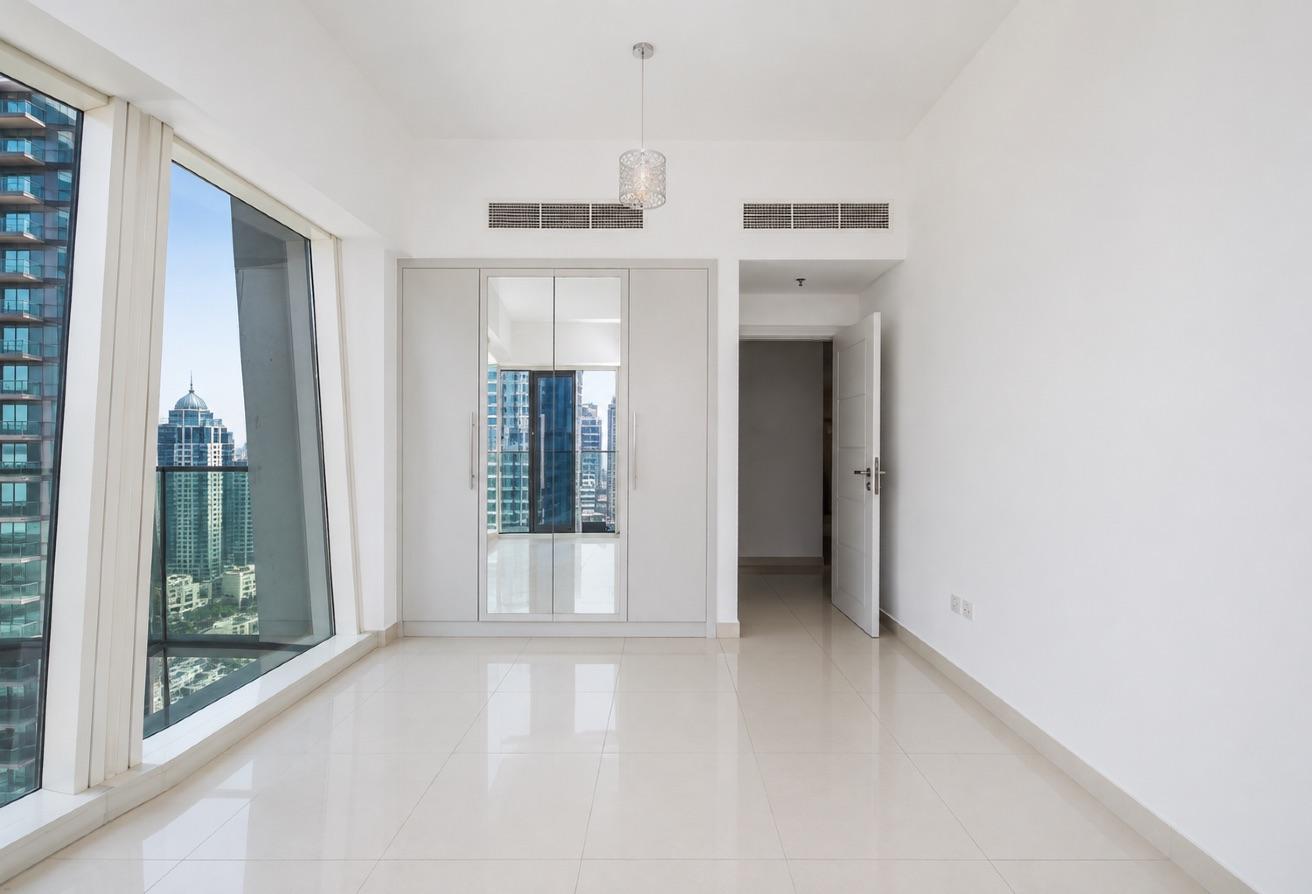 3 BR | High Floor | Marina Views | Luxury Living photo 3