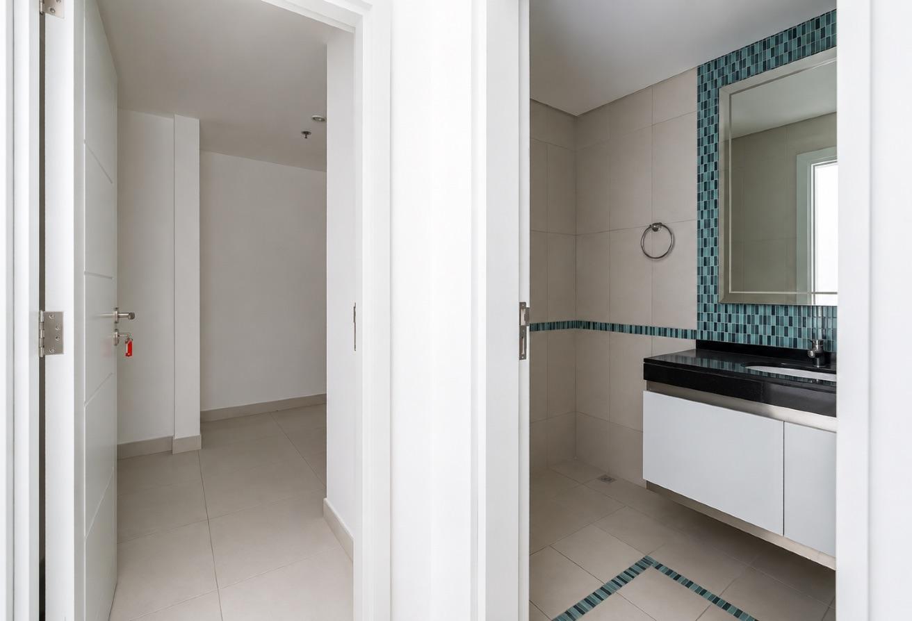 3 BR | High Floor | Marina Views | Luxury Living photo 8