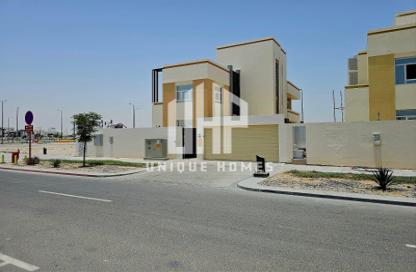 Villa - 4 Bedrooms - 5 Bathrooms for sale in Alreeman - Al Shamkha - Abu Dhabi