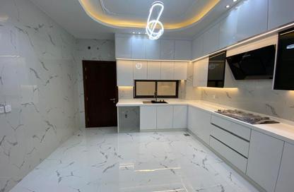 Apartment - 5 Bedrooms - 6 Bathrooms for rent in Al Helio 2 - Al Helio - Ajman