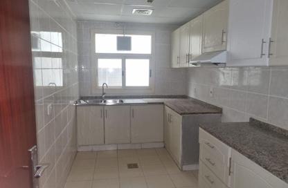 Apartment - 2 Bedrooms - 2 Bathrooms for rent in Al Muraqqabat - Deira - Dubai