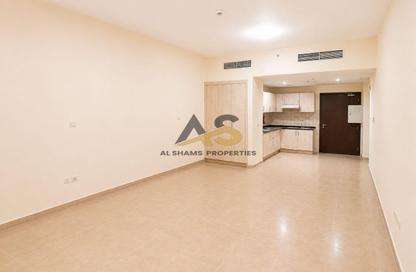 Apartment - Studio - 1 for rent in Abdul Rahim Mohd Al Zarooni Building - Al Mankhool - Bur Dubai - Dubai