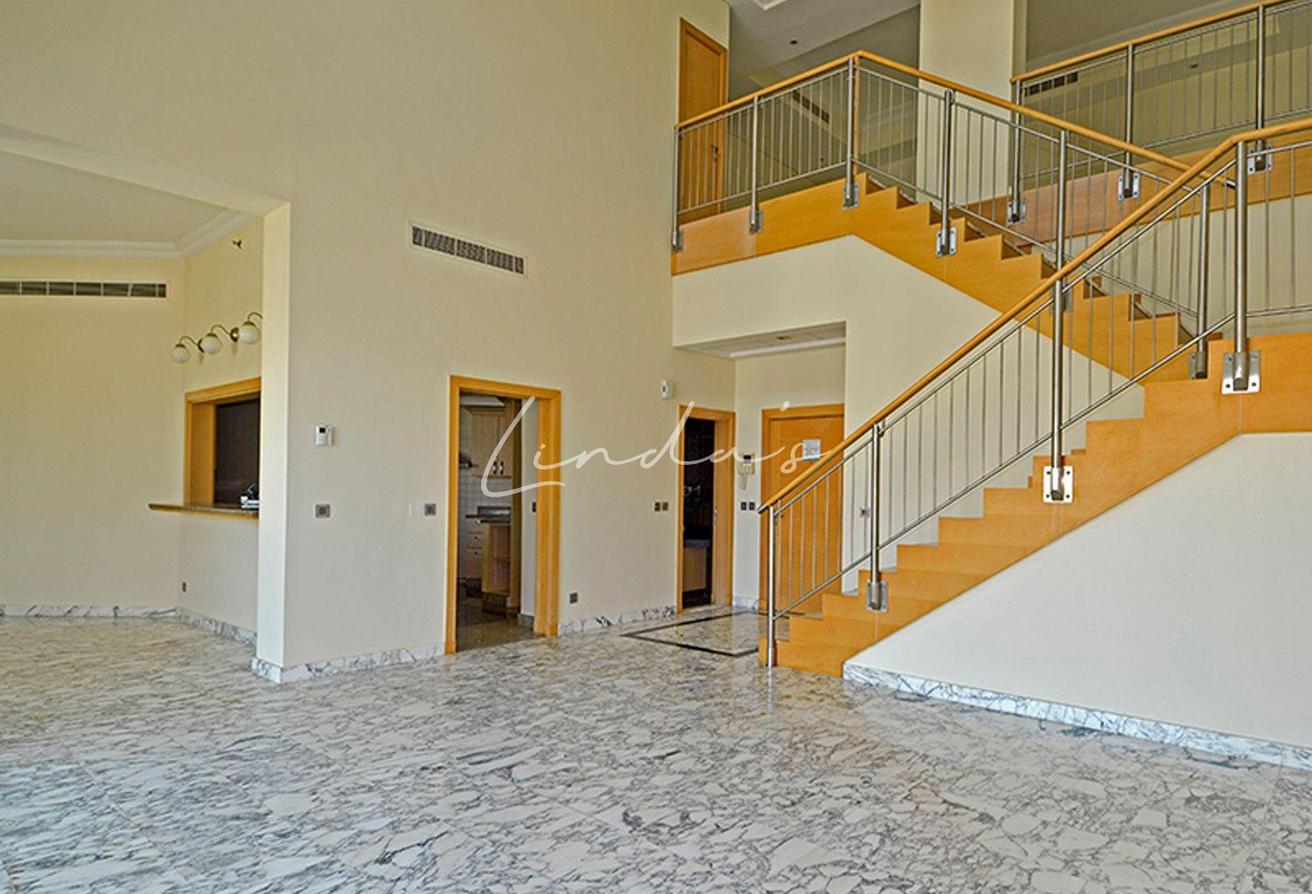 Luxury | Duplex | | Direct Beach Access| Sea View photo 3