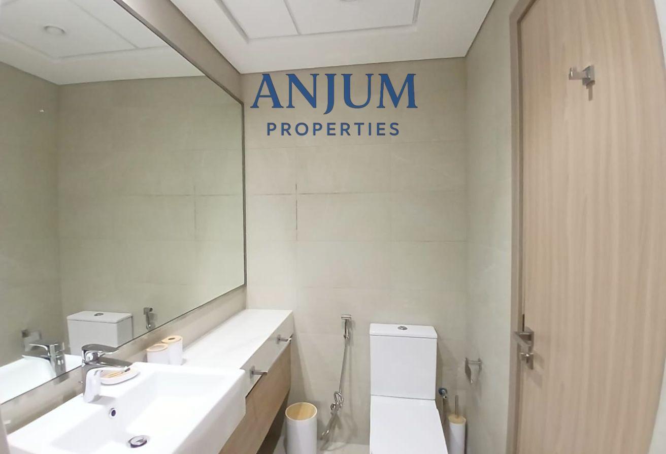 POOL VIEW | HIGH FLOOR | NEGOTIABLE photo 10