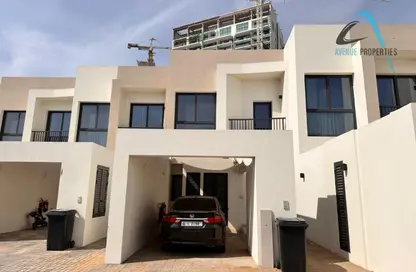 فيلا - 2 غرف نوم - 4 حمامات للايجار في فيلات ماربيلا الثانية - ماربيا - ميناء العرب - راس الخيمة - رأس الخيمة