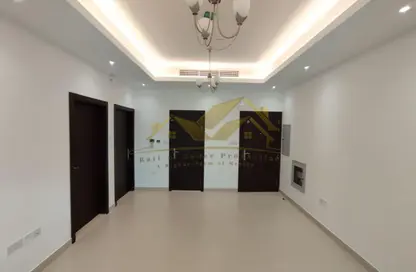 Apartment - 1 Bedroom - 2 Bathrooms for rent in Satwa Road - Al Satwa - Dubai