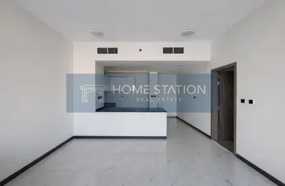 شقة - غرفة نوم - 2 حمامات للايجار في برج روكان C - برج روكان - روكان - دبي لاند - دبي