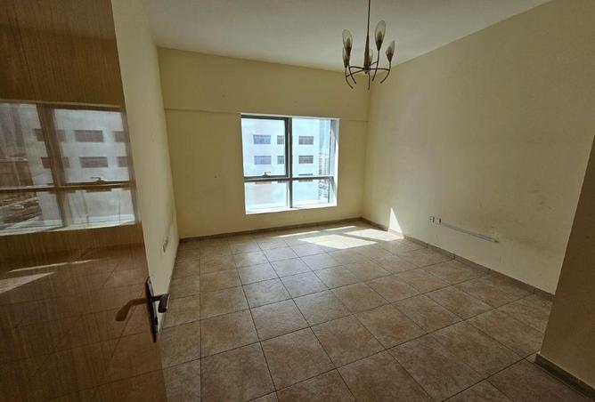 54402887 - Property Image 2