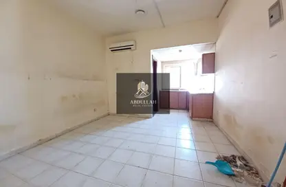 Apartment - Studio - 1 Bathroom for rent in Muwaileh 29 Building - Muwaileh - Sharjah