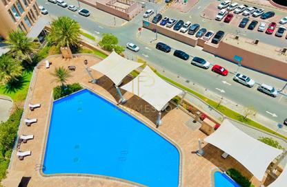 شقة - 3 - 4 للايجار في يونايتد سكوير - الخالدية - أبوظبي