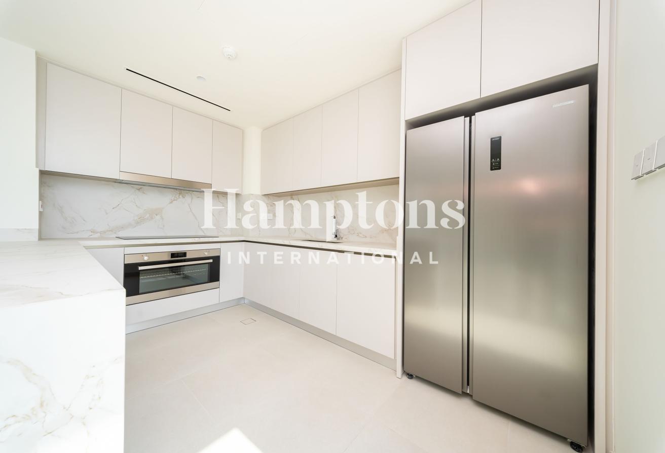 Brand New | Full Marina Views | Spacious Layout photo 5