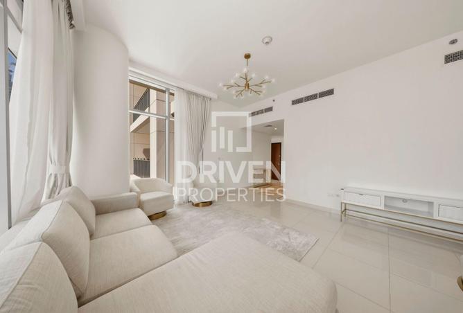 Community View | Mid Floor | Fully Furnished