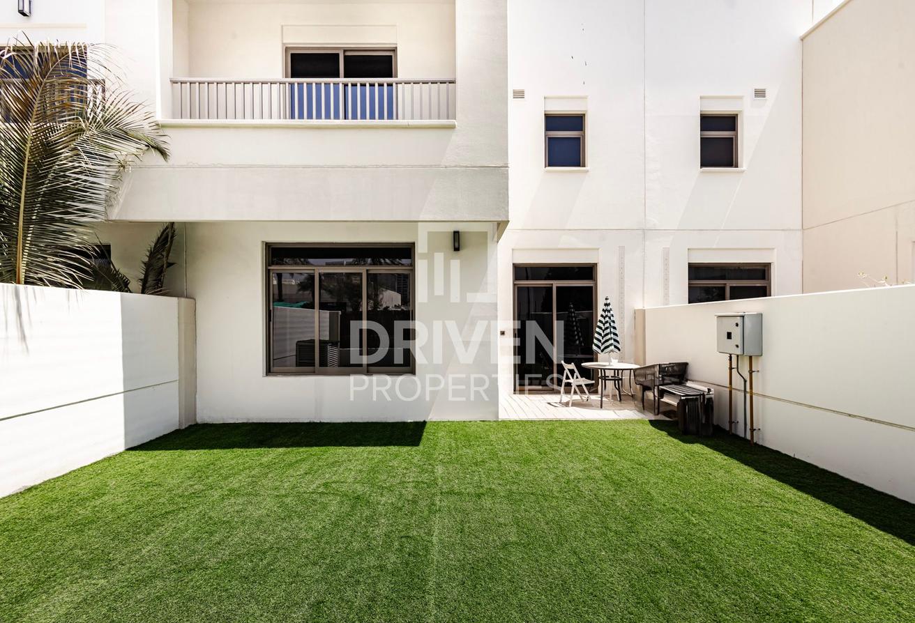 Exclusive | Single Row | Facing Community Center photo 13