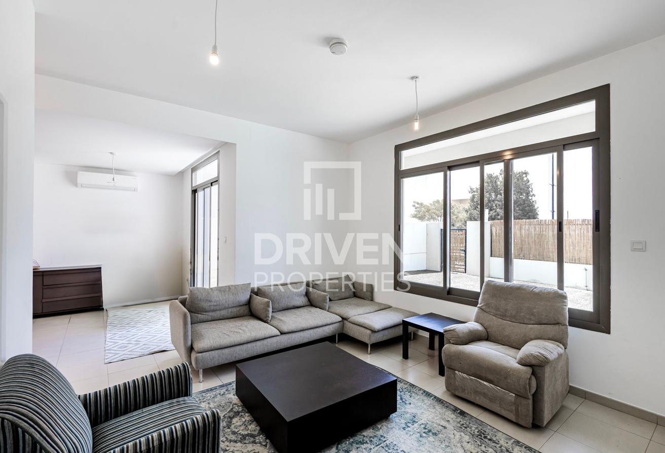 Exclusive | Single Row | Facing Community Center photo 3