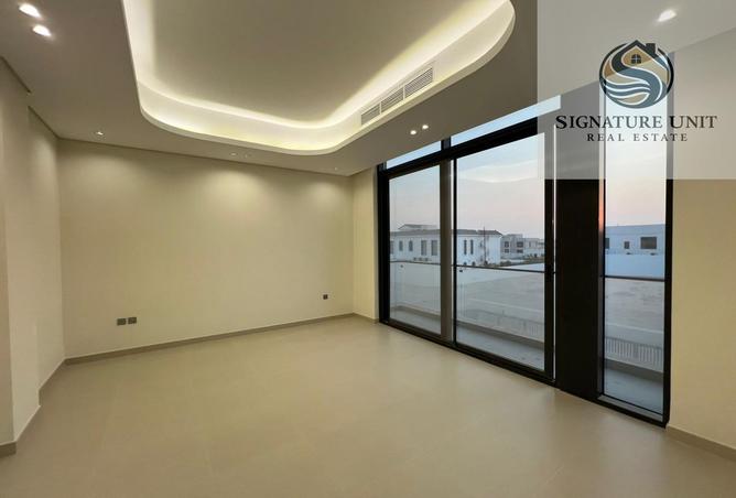 77799009 - Property Image 3